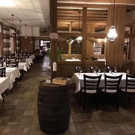 Berggasthof Zum Steira 酒店 肖顿